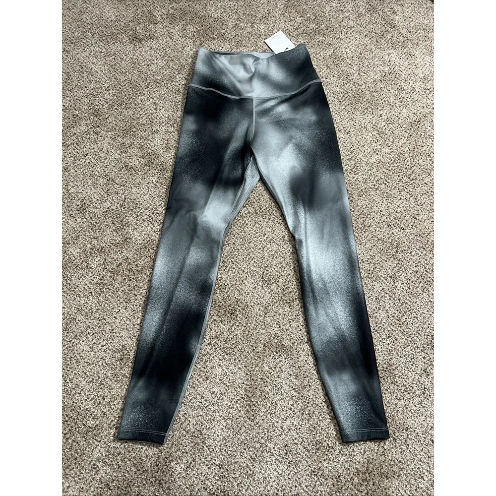 NEW Nike One Leggings Pants Dri-FIT High Rise Printed Training Gray Womens Small